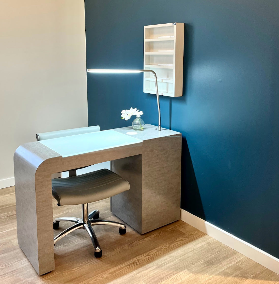 Yu　ネイルテーブル Amazon.co.jp: ネイルデスク マニキュアテーブル ネイル サロン